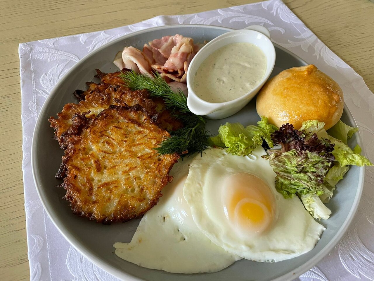 Гостиничный комплекс Акрополис Саратов-94